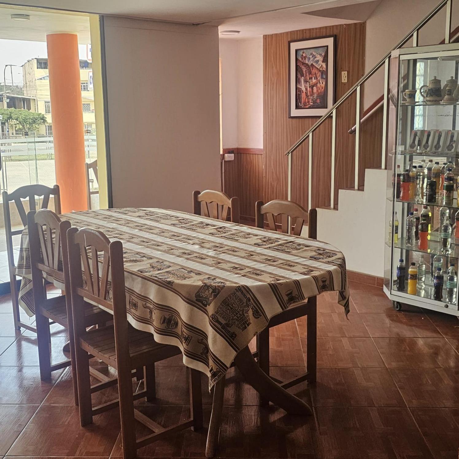 Hostal Turistico El Cajamarquez 리마 외부 사진